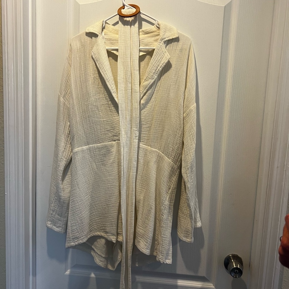 Sabo skirt cream colored cotton, gauze, short outfit with belt tie closure